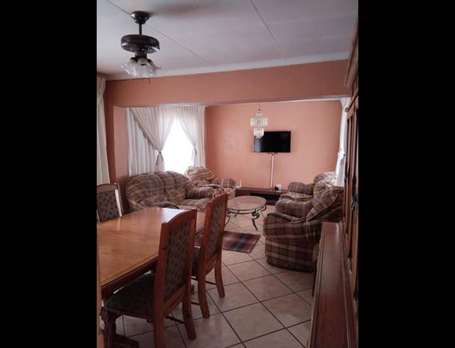 3 BEDROOM HOUSE FOR SALE IN MAMELODI EAST